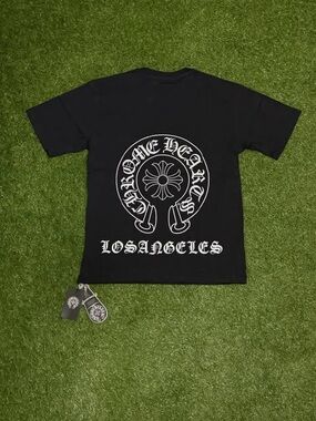 Black Horseshoe Chrome Tee